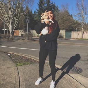 Meet your Posher, Alex